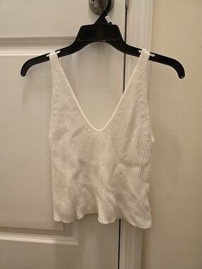 Le Lis White Knit V-Neck Tank